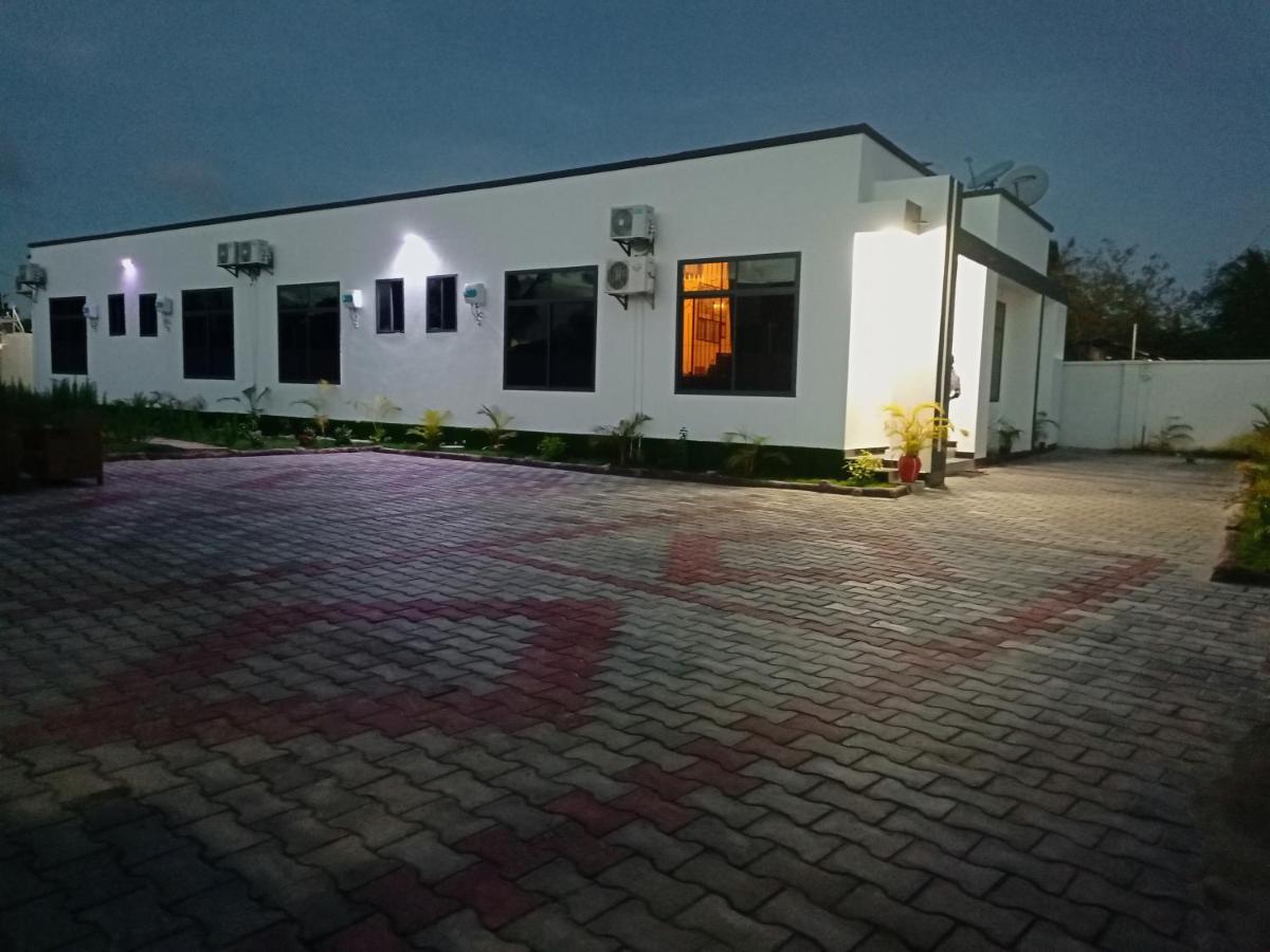 Chibuba Airport Accommodation 다르에스살람 외부 사진