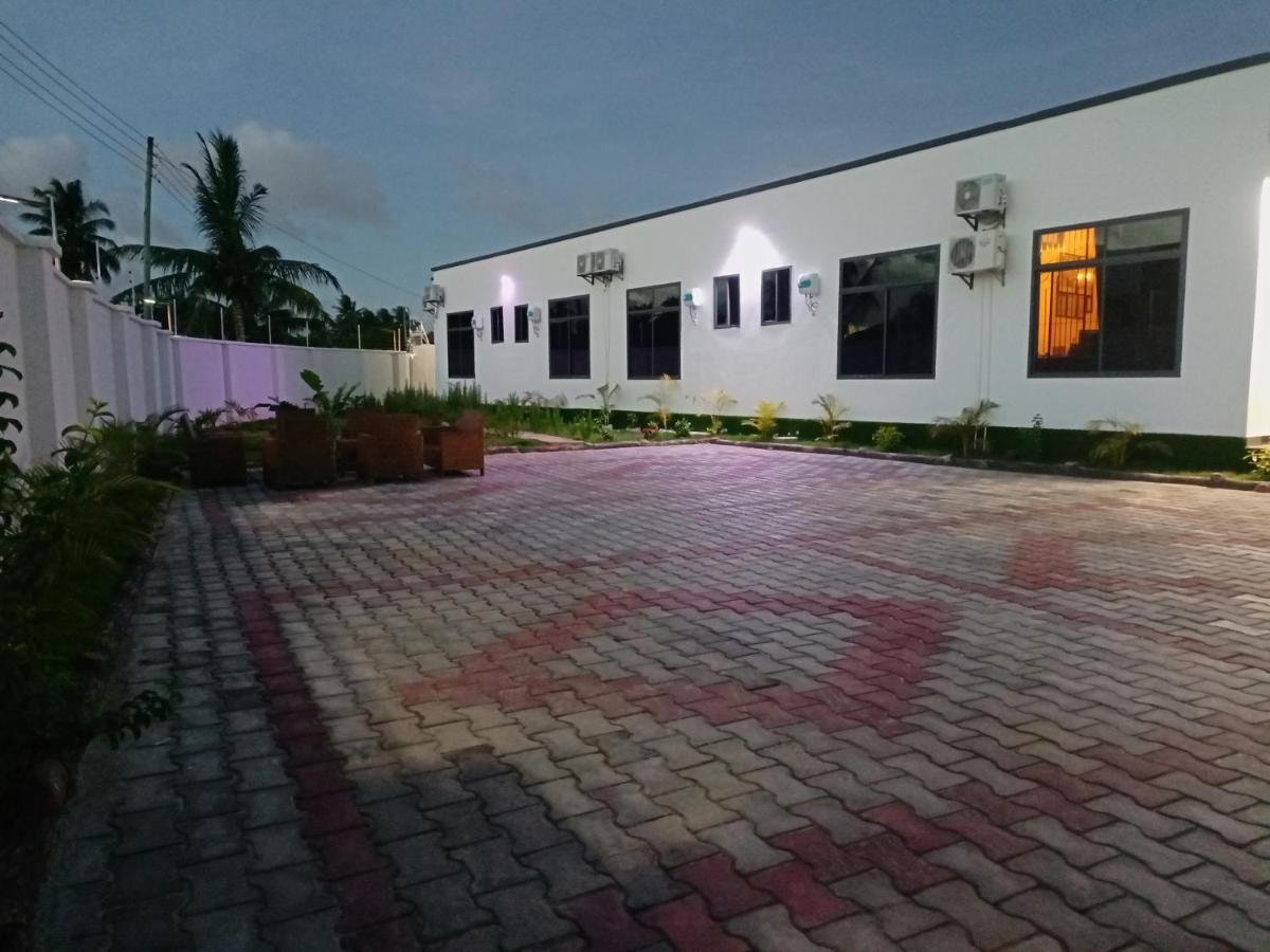 Chibuba Airport Accommodation 다르에스살람 외부 사진