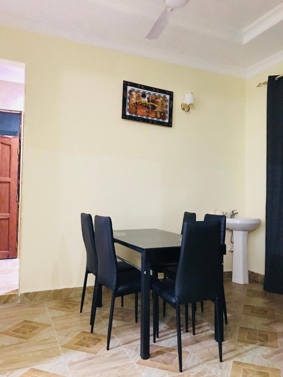Chibuba Airport Accommodation 다르에스살람 외부 사진